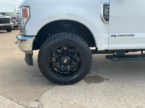 Used 2022 Ford F250 XLT w/ FX4 Off-Road Package AWD/4WD image 26