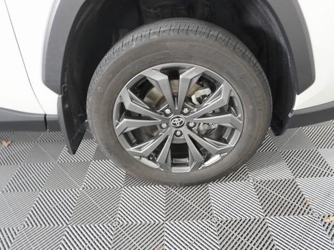 Used 2022 Toyota RAV4 Limited image 15