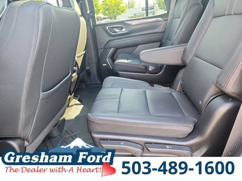 Used 2023 Chevrolet Tahoe RST w/ Luxury Package AWD/4WD image 32