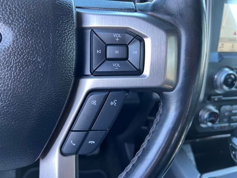 Used 2017 Ford F150 Platinum w/ Equipment Group 701A Luxury image 21