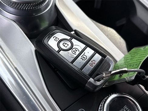 Used 2020 Ford Explorer XLT w/ Equipment Group 202A image 29