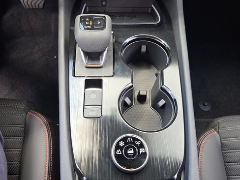 New 2026 Nissan Rogue SV AWD/4WD image 18