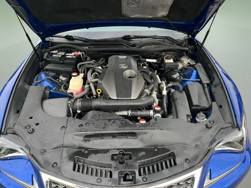 Used 2016 Lexus RC 200t RWD image 10