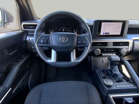 Used 2026 Toyota 4Runner SR5 RWD image 6