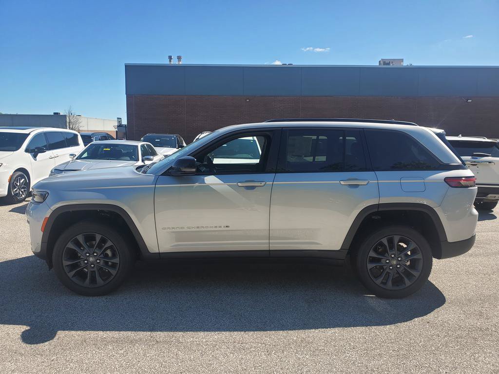 New 2026 Jeep Grand Cherokee Limited AWD/4WD image 3