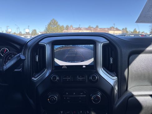 Used 2021 Chevrolet Silverado 2500 LT w/ Z71 Off-Road Package image 24