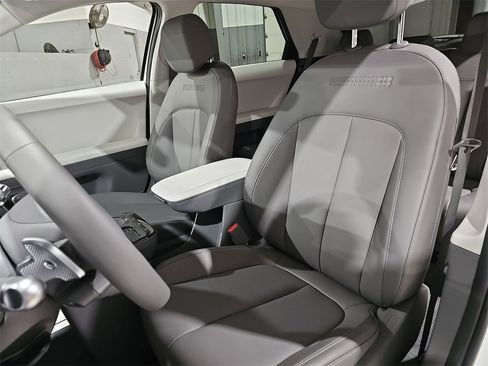 New 2026 Hyundai Ioniq 5 SEL image 16