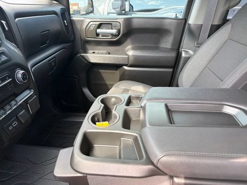 Used 2025 Chevrolet Silverado 1500 Custom w/ Turbomax Blackout Package AWD/4WD image 16