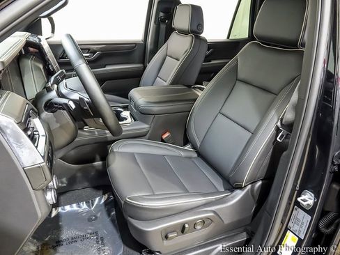 Used 2026 GMC Yukon Elevation image 9