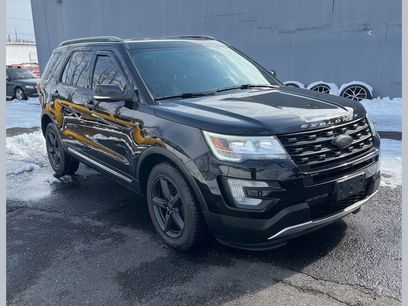 Used 2017 Ford Explorer XLT w/ Equipment Group 201A