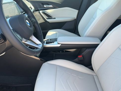 New 2026 BMW X1 xDrive28i w/ Technology Package image 10