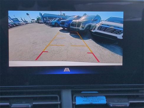 Certified 2025 Chevrolet Trax LT image 23