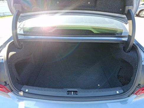 Used 2017 Volvo S90 T6 Inscription w/ Vision Package image 29