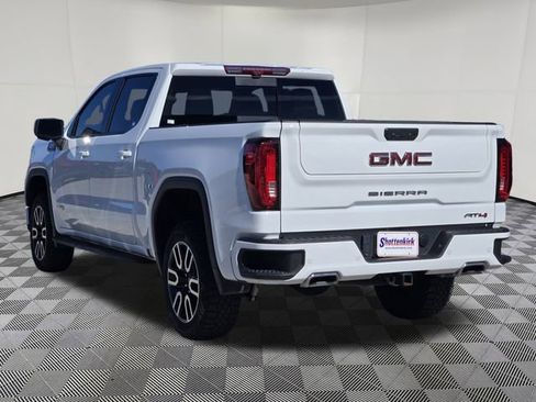 Used 2024 GMC Sierra 1500 AT4 w/ Technology Package AWD/4WD image 5