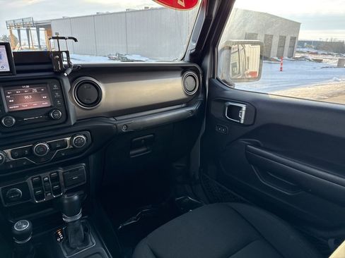 Used 2020 Jeep Gladiator Sport w/ Quick Order Package 24S image 22