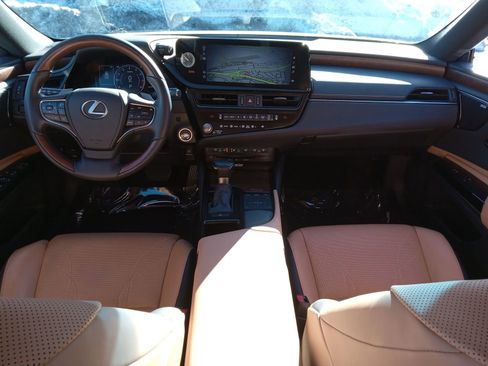 Used 2022 Lexus ES 350 Ultra Luxury w/ Accessory Package image 15