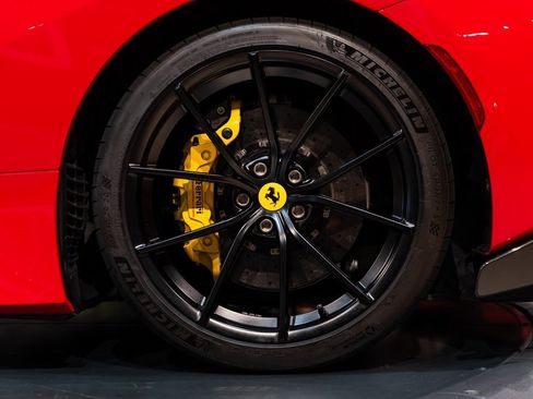 Certified 2019 Ferrari 488 Pista Coupe image 14