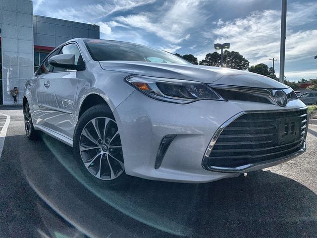 Used 2017 Toyota Avalon XLE w/ Carpet Mat Package FWD image 2