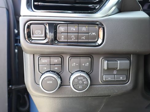 New 2026 GMC Yukon Elevation AWD/4WD image 13