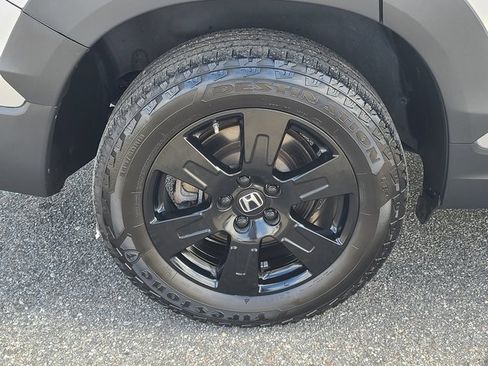 Used 2022 Honda Pilot TrailSport image 37