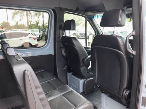 Used 2021 Mercedes-Benz Sprinter 2500 image 13