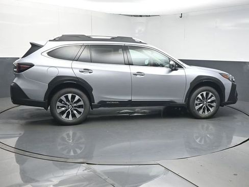 New 2025 Subaru Outback Touring w/ Popular Package #2 image 8