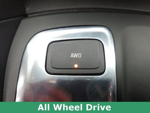 Used 2023 Chevrolet Equinox LS image 36