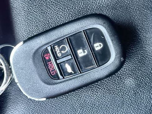 Certified 2026 Honda HR-V Sport image 21