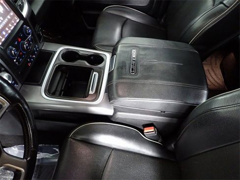 Used 2018 RAM 1500 Limited image 25