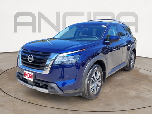 Certified 2024 Nissan Pathfinder SL image 7