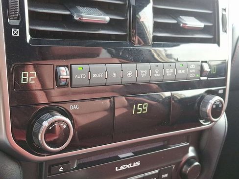 Used 2023 Lexus GX 460 Premium image 18