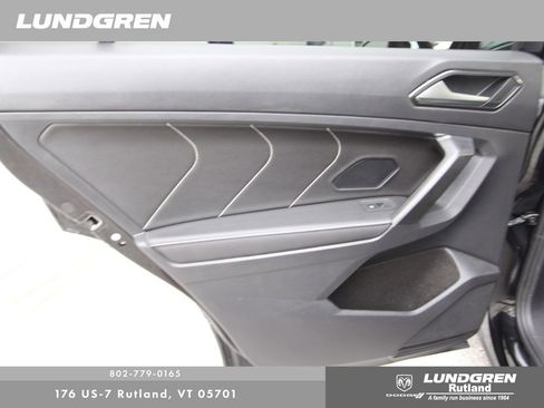 Used 2023 Volkswagen Tiguan SE R-Line AWD/4WD image 18