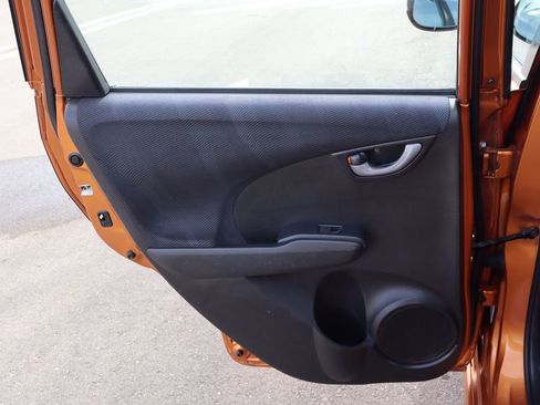 Used 2010 Honda Fit Sport image 24