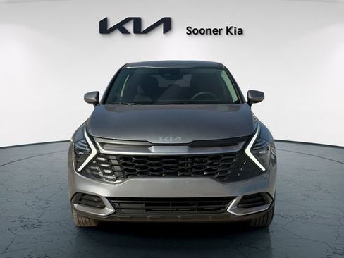 Certified 2025 Kia Sportage LX image 2