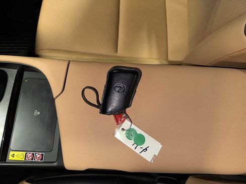 Used 2023 Lexus ES 350 w/ Premium Package FWD image 32