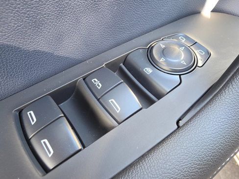 Used 2025 Chevrolet Blazer RS AWD/4WD image 32