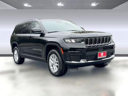 New 2025 Jeep Grand Cherokee L Laredo image 7
