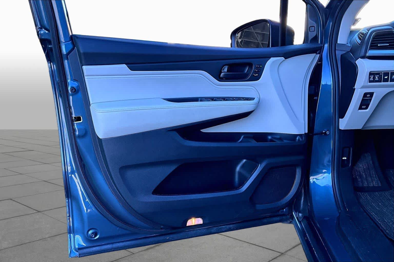 Used 2025 Honda Odyssey EX-L image 22