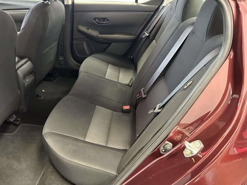 Used 2024 Nissan Sentra SV FWD image 14