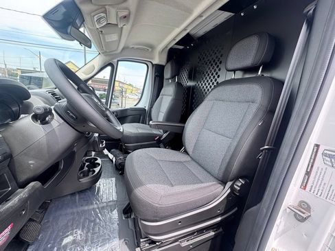 Used 2025 RAM ProMaster 2500 w/ U-Haul Equipment Group FWD image 14