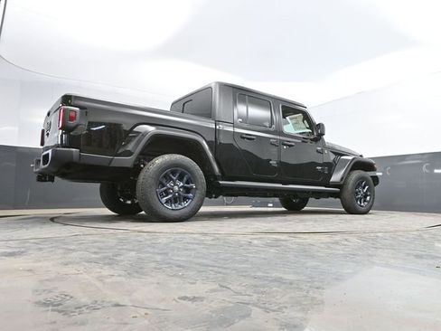 New 2026 Jeep Gladiator Sport AWD/4WD image 44