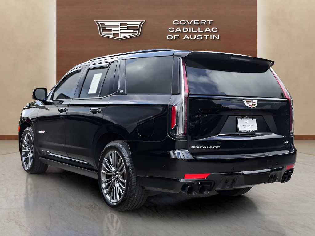 Used 2024 Cadillac Escalade V AWD/4WD image 3
