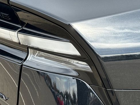 New 2026 Toyota Prius Plug-In Hybrid FWD image 30