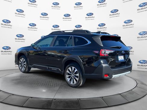 Used 2024 Subaru Outback Limited AWD/4WD image 3