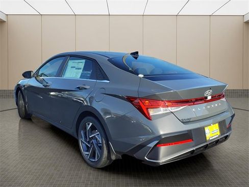 Certified 2025 Hyundai Elantra SEL image 5