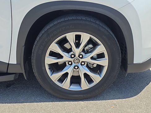 Used 2025 Toyota Grand Highlander AWD Hybrid image 29