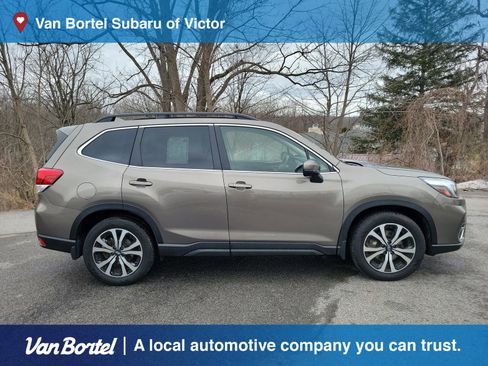 Used 2020 Subaru Forester Limited image 6