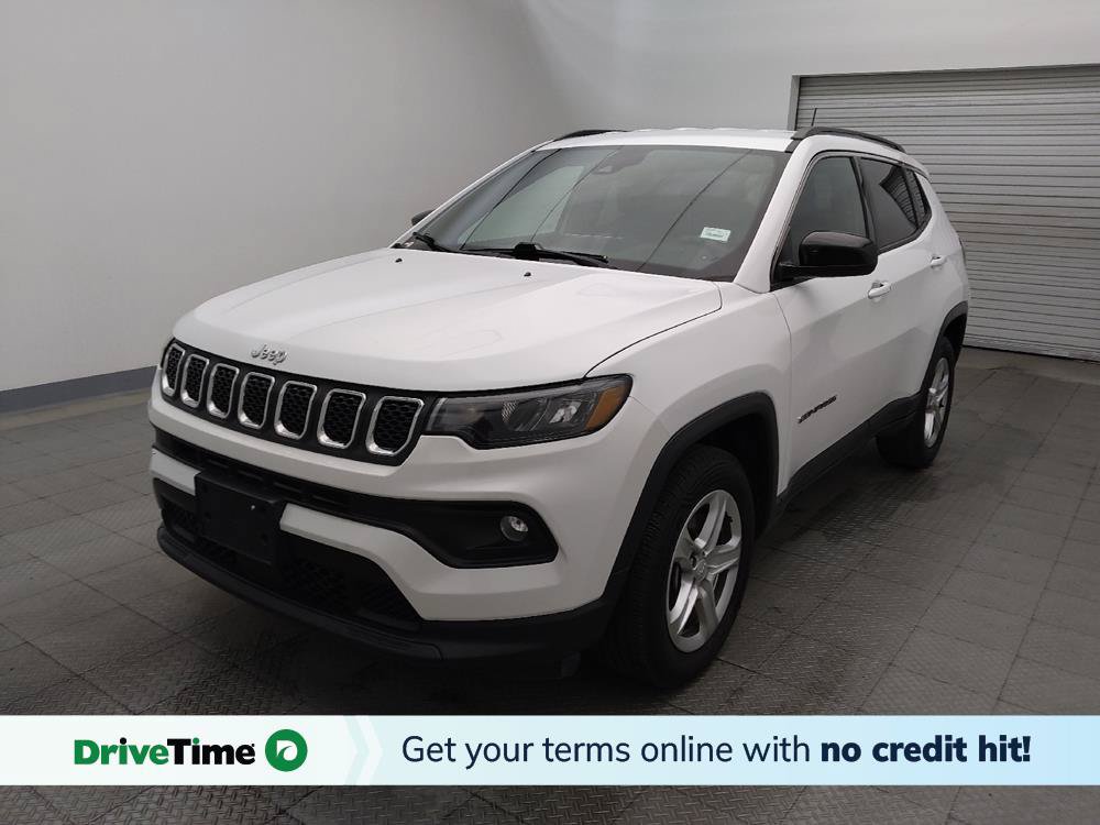 Used 2023 Jeep Compass Latitude AWD/4WD image 1
