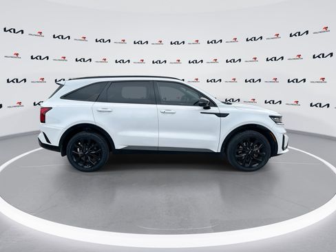 Used 2023 Kia Sorento SX FWD image 9