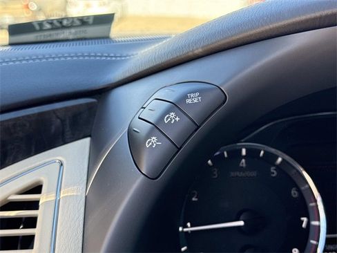 Used 2024 INFINITI QX80 Luxe w/ Cargo Package image 33